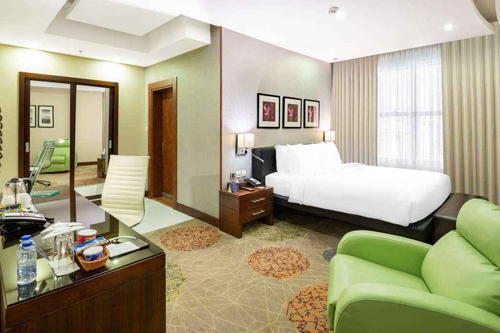 Radisson Blu Plaza Hotel 4*