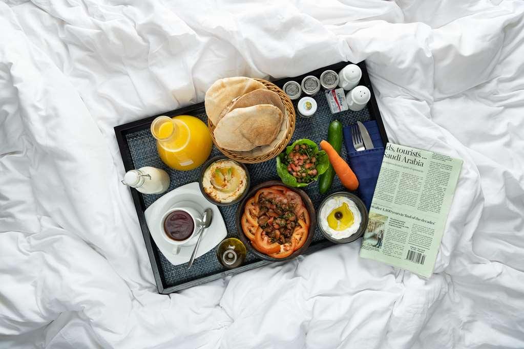 Radisson Blu Plaza Hotel