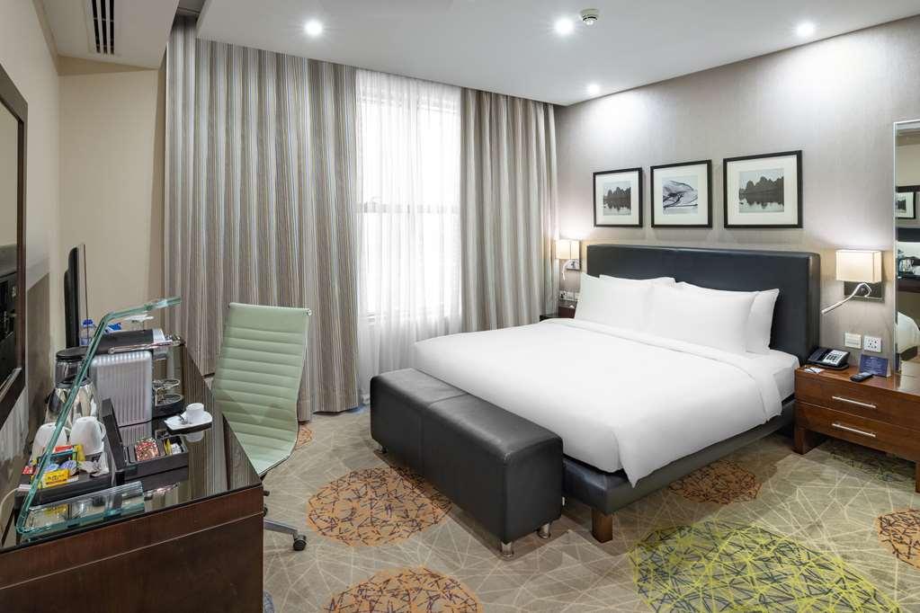 Hotel Radisson Blu Plaza 4*
