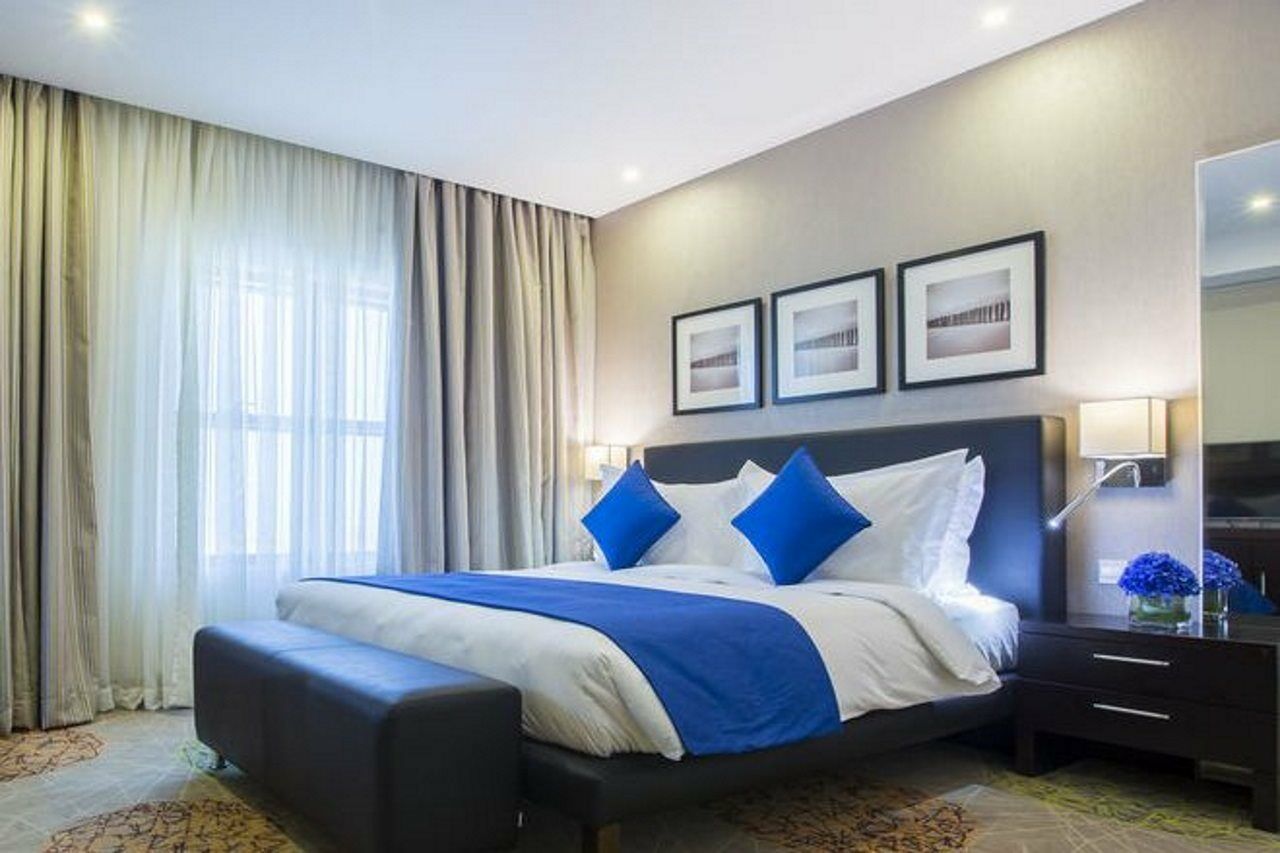 Radisson Blu Plaza Hotel 4*