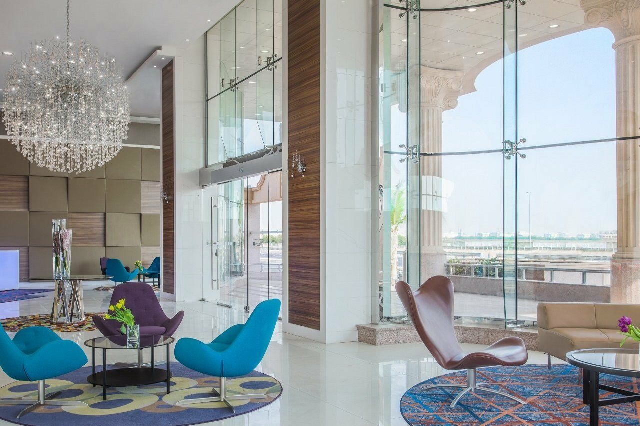 Radisson Blu Plaza 4*
