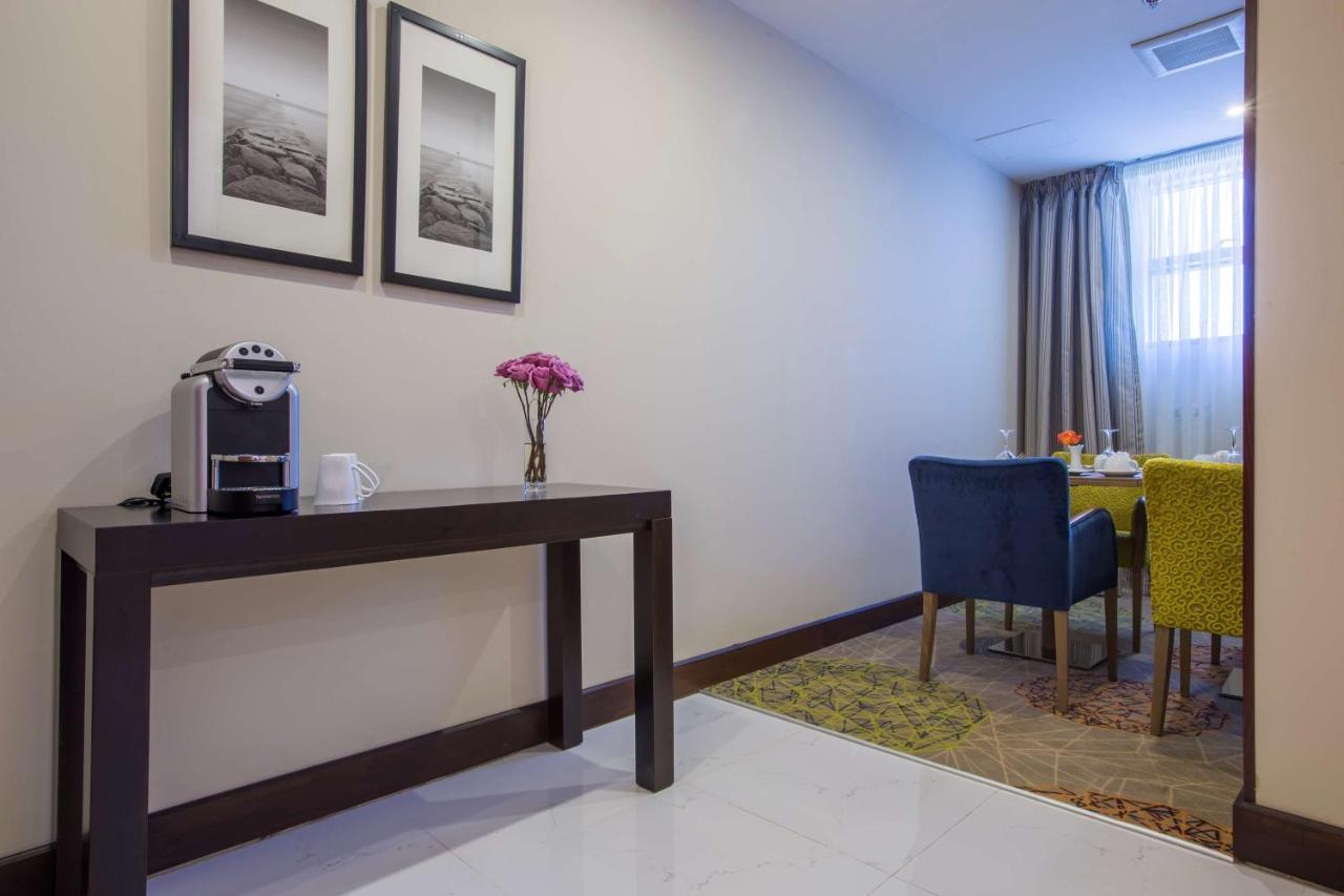 Radisson Blu Plaza Hotel