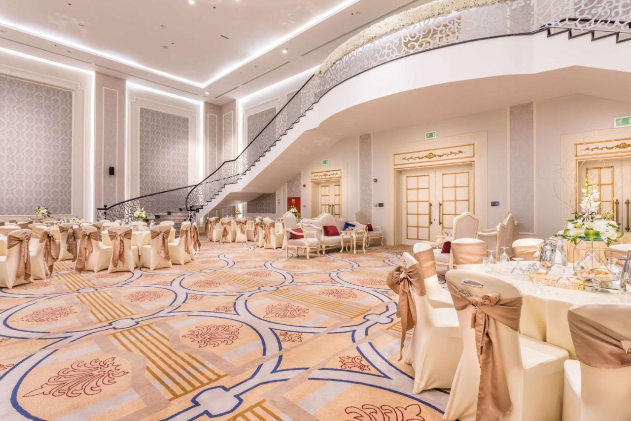 Radisson Blu Plaza